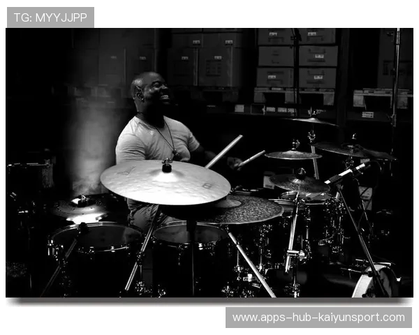 洛卡特利调度全场：中场节拍师的艺术与魔力