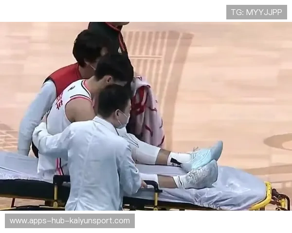 球星在比赛中怒踹广告牌!被罚巨款 球星在比赛中怒踹广告牌!被罚巨款