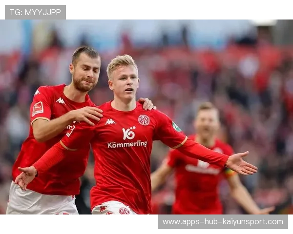 英格兰中场组合极具创造力,球队未来前景明亮 英格兰中场组合极具创造力,球队未来前景明亮